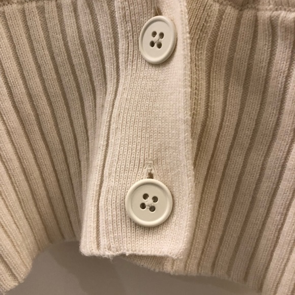 Wilfred Plunge V cardigan | Wilfred Thais sweater - Picture 3 of 6